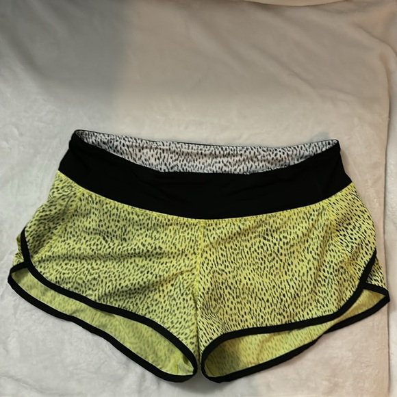 Lululemon, size 8 - Picture 2 of 2